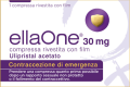 Confezione della pillola del giorno dopo ellaOne, con sfondo bianco semplice